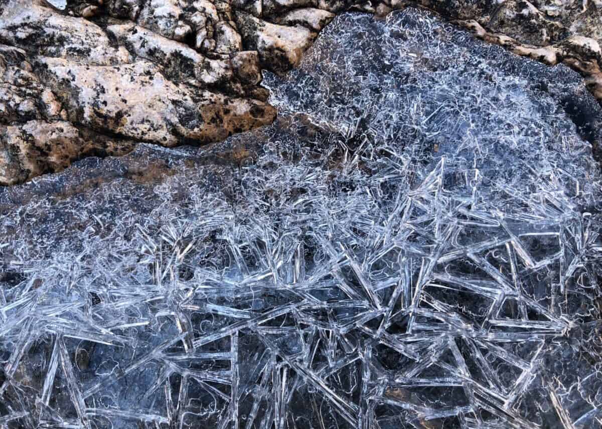 Ice melting and freezing turns into triangular geometric patterns.