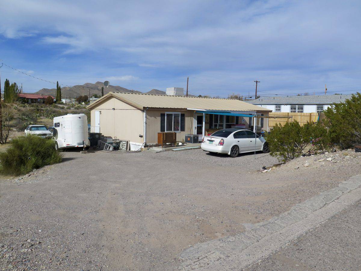 Manufactured home on Kopra in T or C