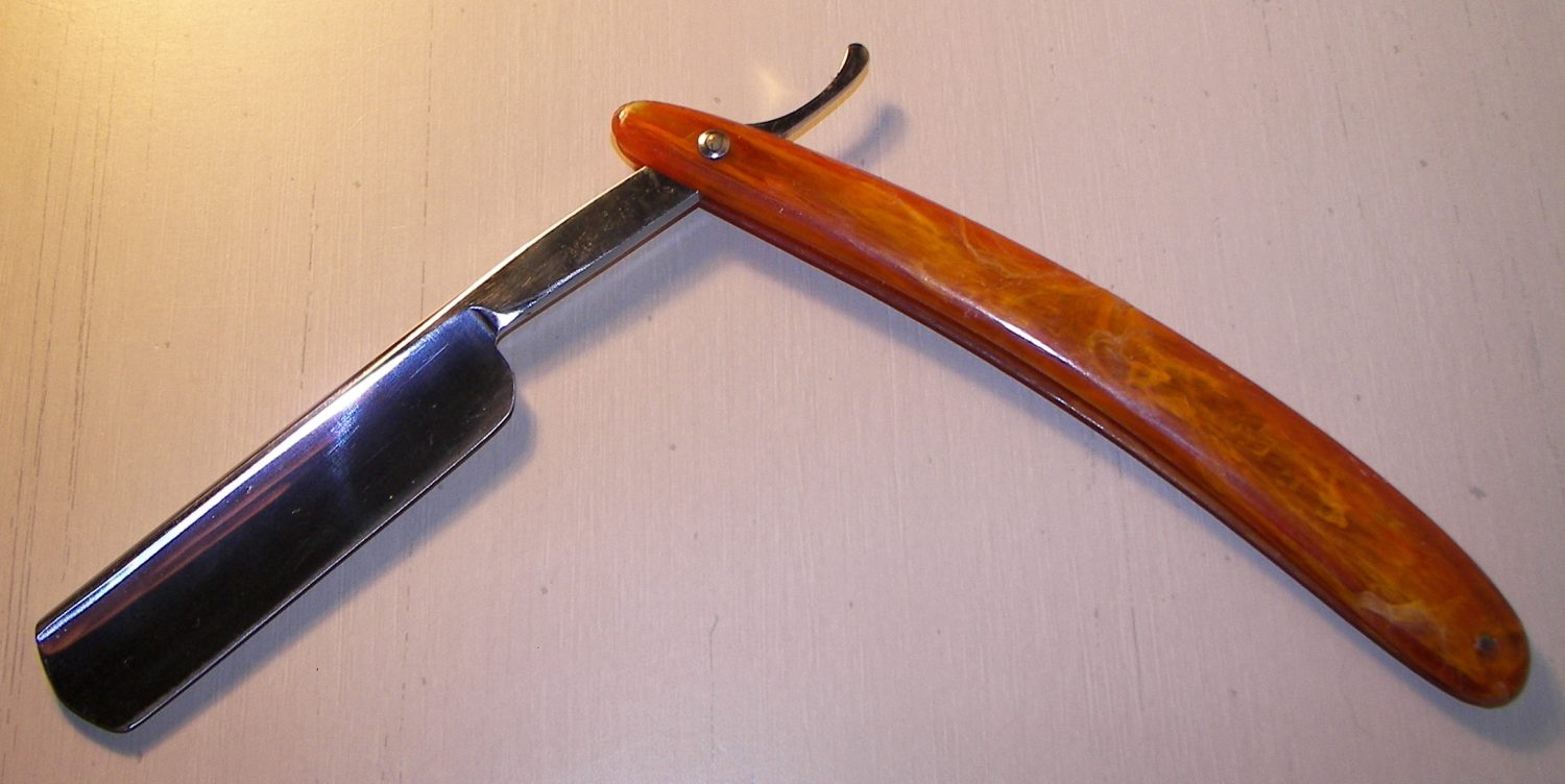 Cut-throat razor, image courtesy of Wikipedia