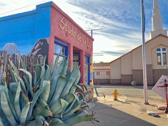 Studio de la Luz building now a bookstore