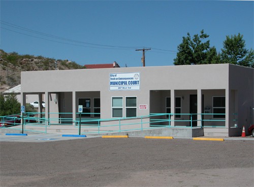 A picture of the city's municipal court building