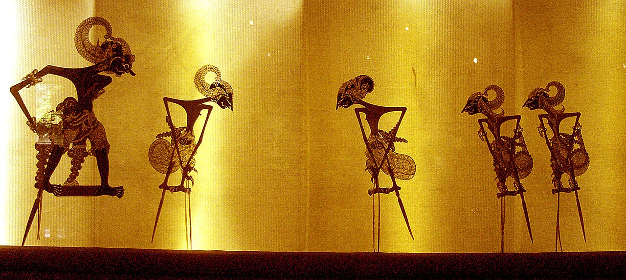 Indonesian shadow puppets, photo by Gunawan Kartapranata, courtesy of Wikipedia Commons